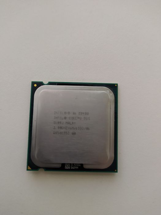 Procesor Intel 86 E 8400