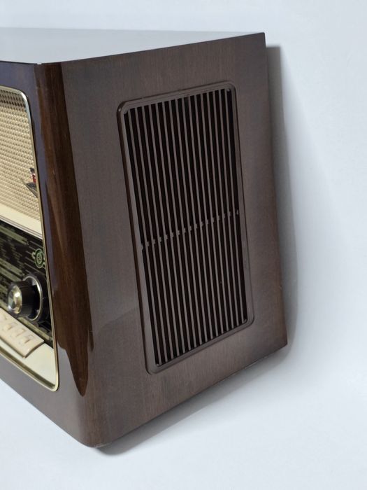 Rádio antigo reparado Nordmende