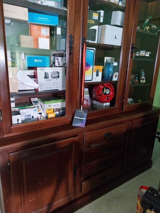 Armário bom estado medidas 260 x 168 x 37