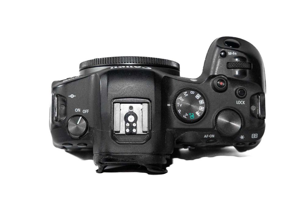 Aparat bezlusterkowy Canon Eos R6 body niski przebieg