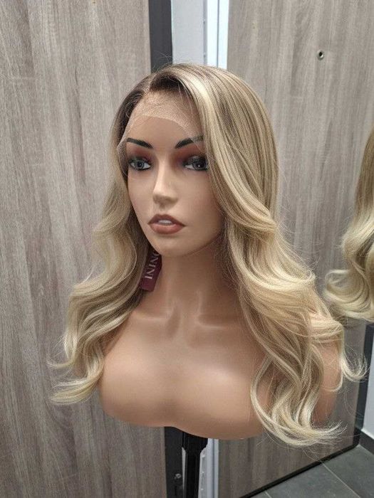 Kręcona peruka blond ombre na koronkowej siatce Lace Front Wig