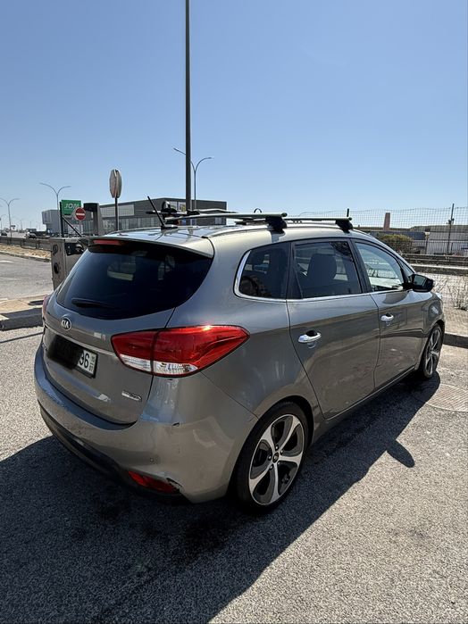 Kia Carens 2015 7lug — photo 2