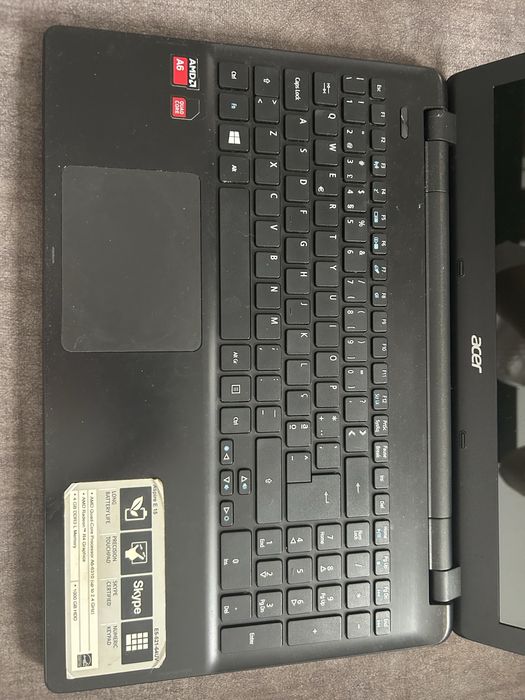 Portátil Acer E5-521