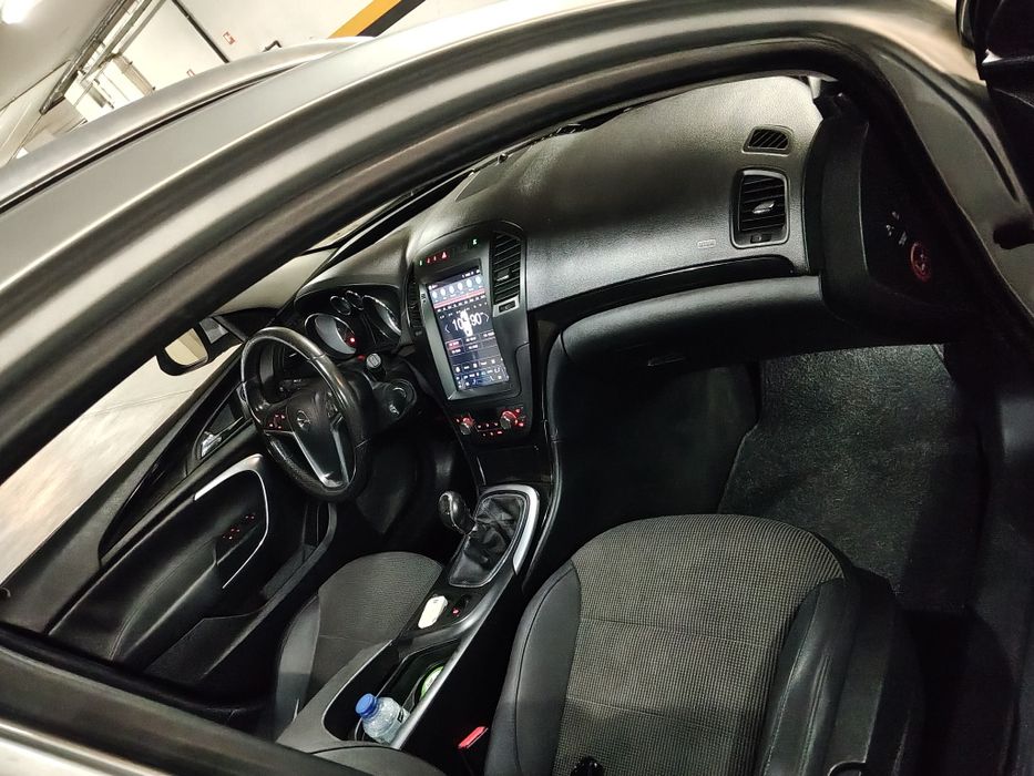 Opel Insignia Sports Tourer Prata