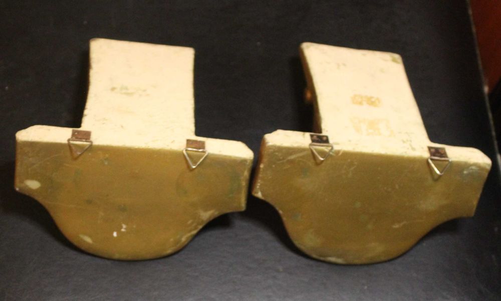 Par de mísulas decorativas douradas vintage, anos 60