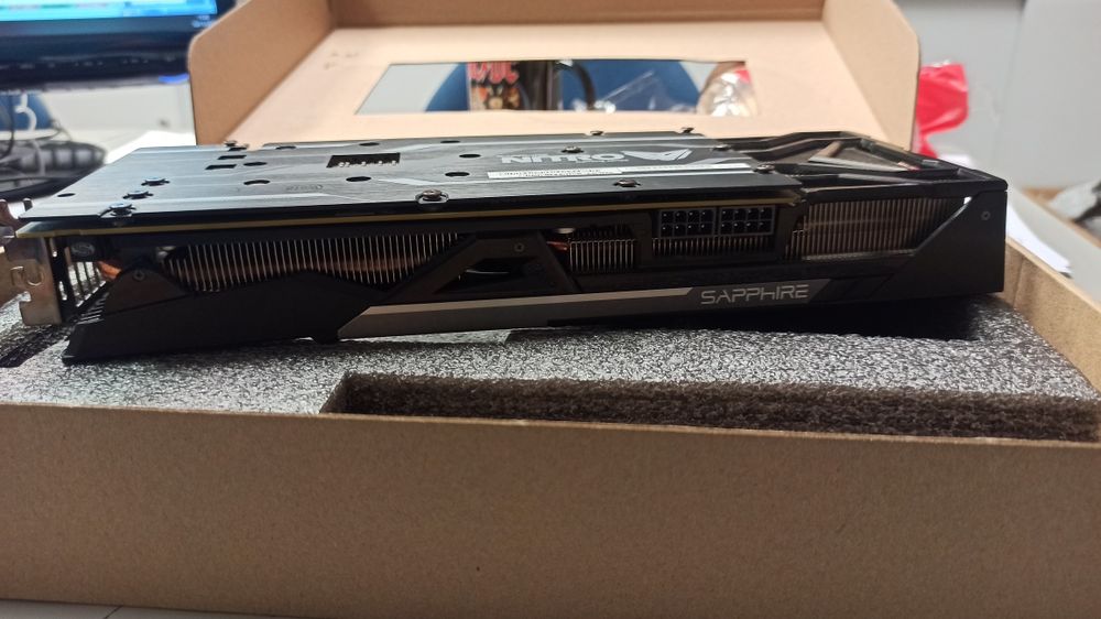 Sapphire R9 Fury OC64740112994305123