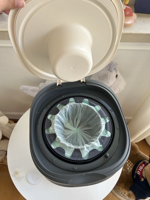 Caixote de fraldas Tommee Tippee