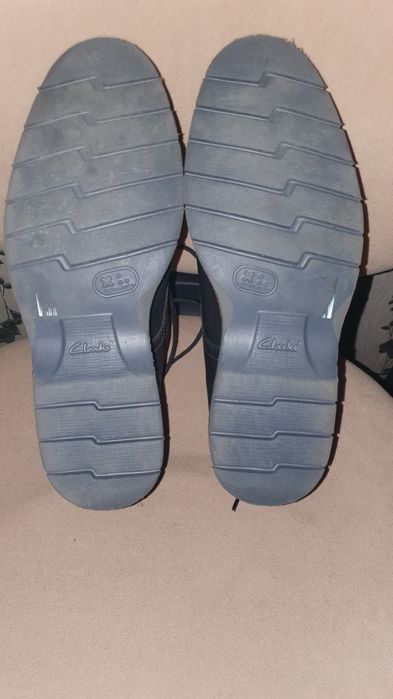 Продам туфлі шкіряні