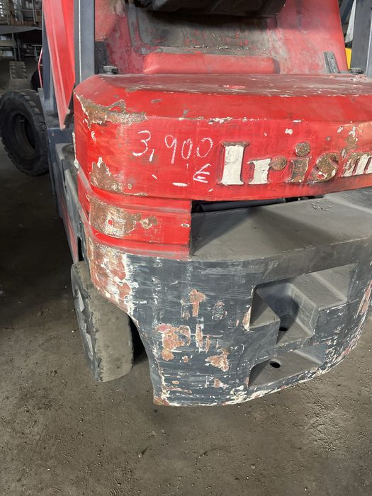 Empilhador a gasolina