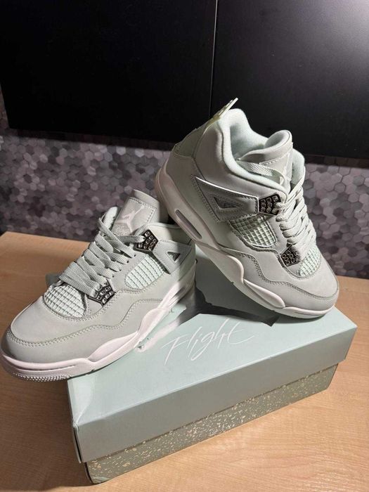 Air Jordan 4 retro