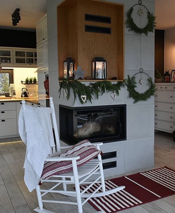 Sprzedam fotel bujany, drewniany,biały