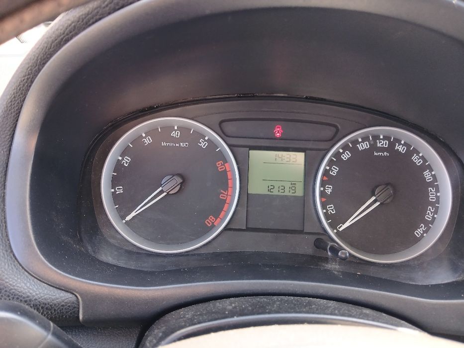 Продається  дуже комфортне  і зручне авто. З сучасним абрейтом.