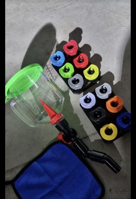 Лійка для моторних мастил+ адаптери під різні моделі авто ,СТО