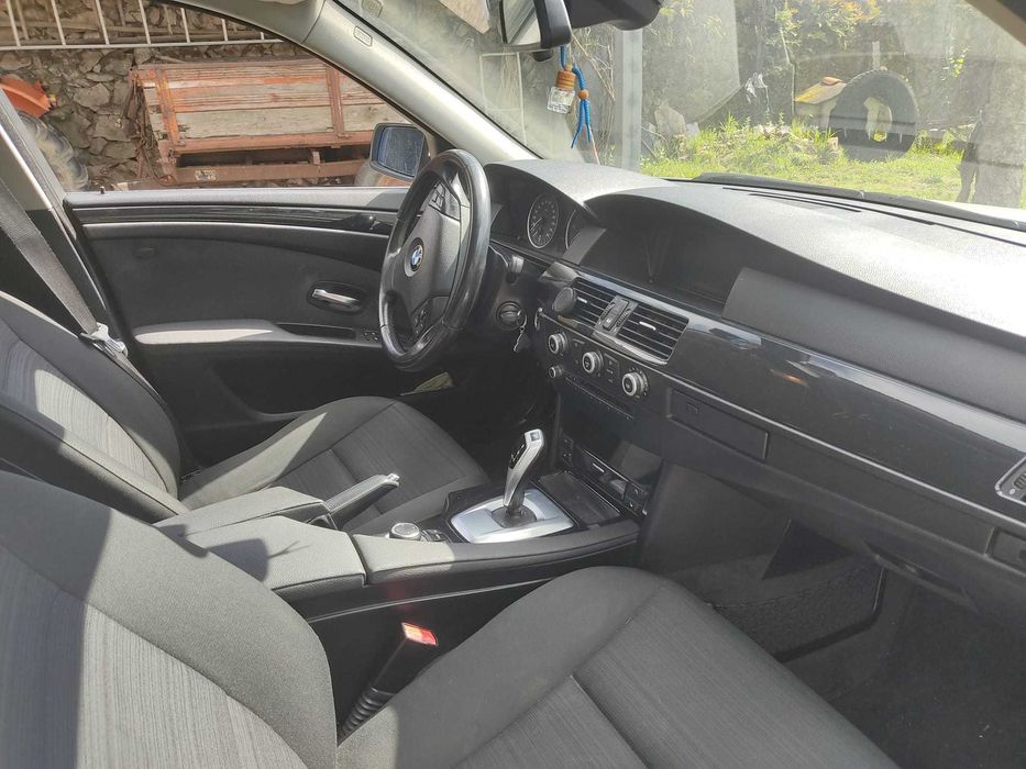 BMW 520 D caixa automática - com muito para andar