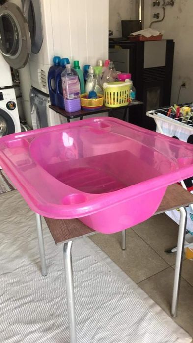 Banheira bebe cor de rosa