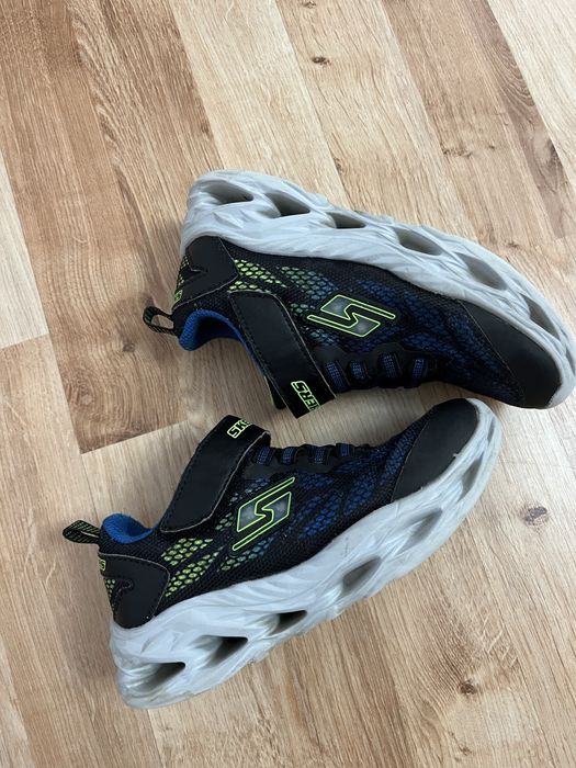 Buty sportowe dla chłopca Skechers 28