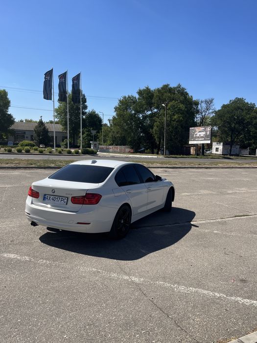 BMW 3 Series 2013 VIN WBA3A5C58EP600288 фото оголошення 7 з 17