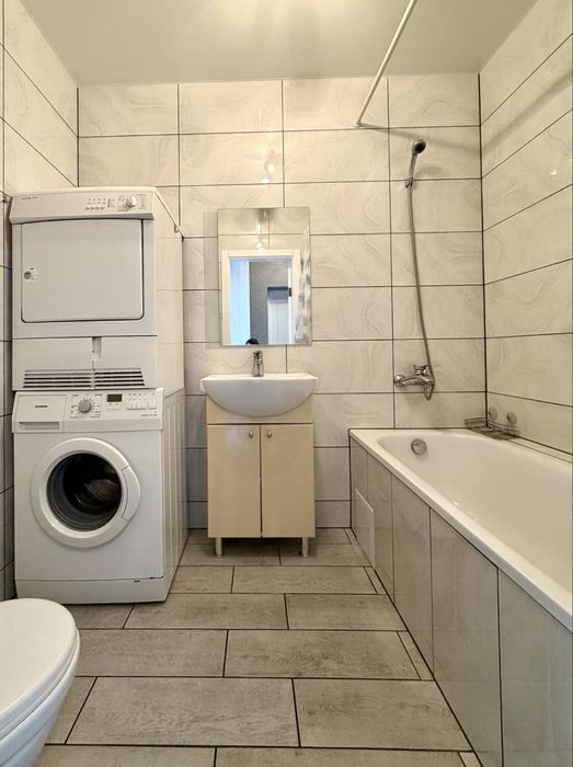 Продам 1- кімнатну квартиру в новобудові район Щасливого по вул. Соловʼїна