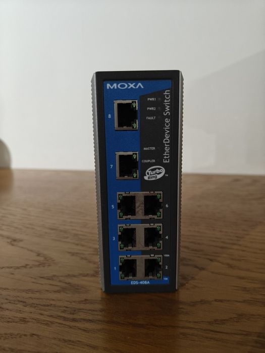 Switch MOXA para calha DIN