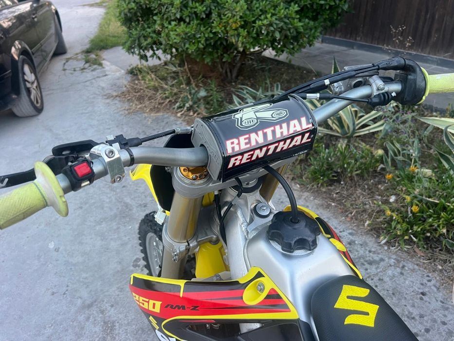 Vendo Suzuki rmz 250 2014