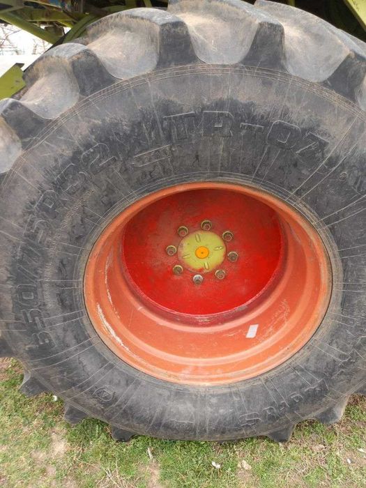 Комбайн зернозбиральний Claas Mega 208 II