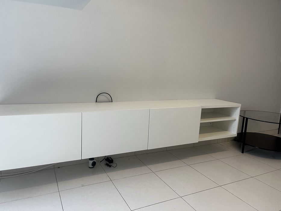 Movel de TV com 4 portas