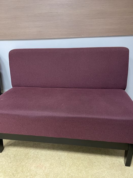 Продам меблі для офісу