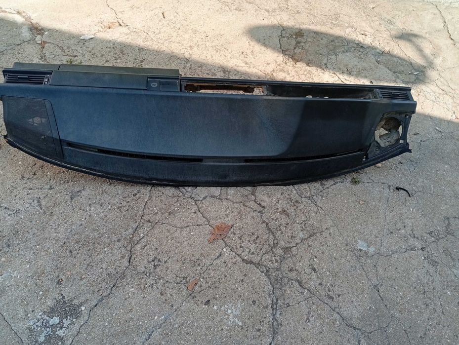 Tablier Mercedes W124 em bom estado