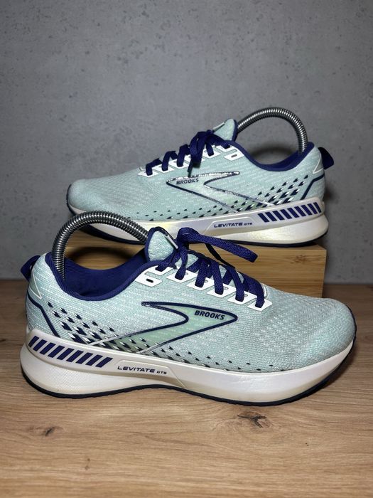 Buty do biegania Brooks Levitate Gts 40