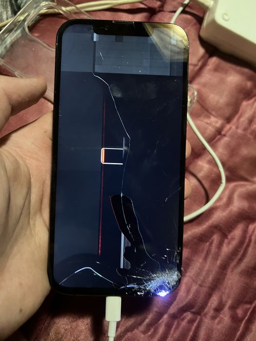 Iphone 13 pro max на запчастини без айклауда