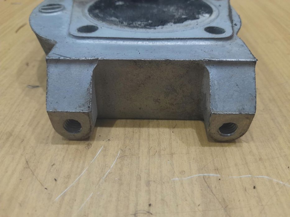 Kubota Tf 55-Ii Głowica Cylindra