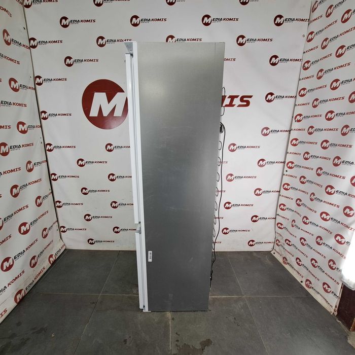 Lodówka Privileg PCIL 18S2 (2lata gwar) E / 34dB /177cm wys/286lit [2]