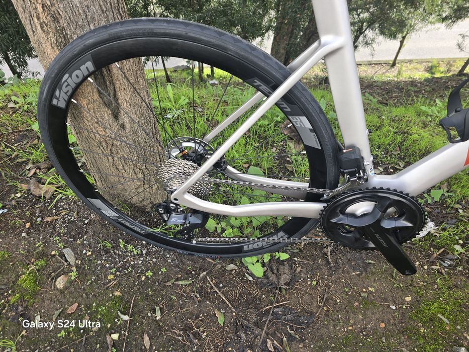 Bh carbono 105di2 guiador integrado