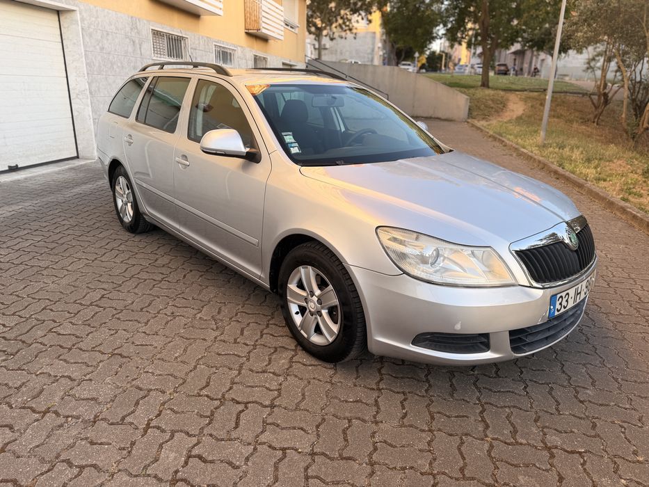 Skoda octavia 1.6 TDi Unico Dono!