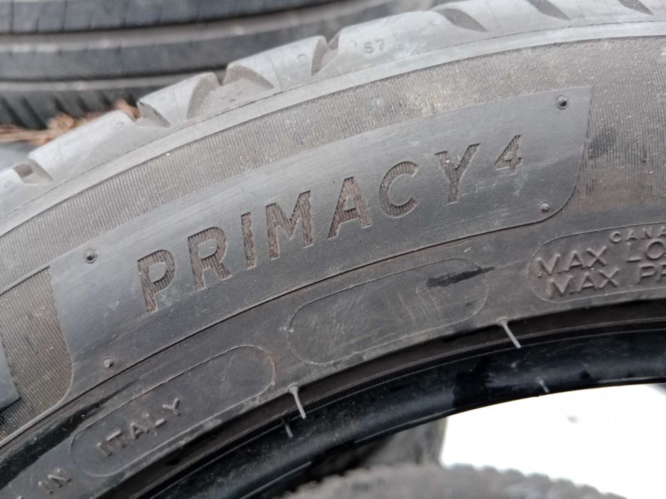 Opona używana 215/50R17 Michelin Primacy 4 1szt.