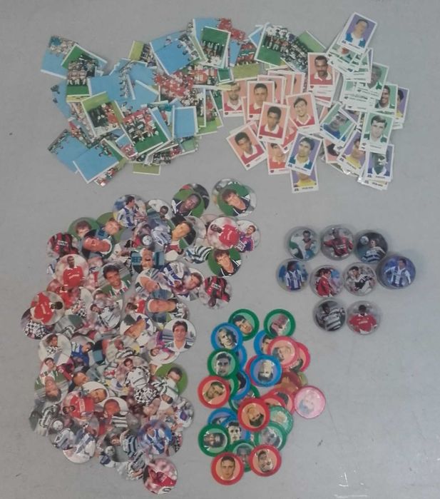 Cromos de futebol dos Anos 70 até aos Anos 90.