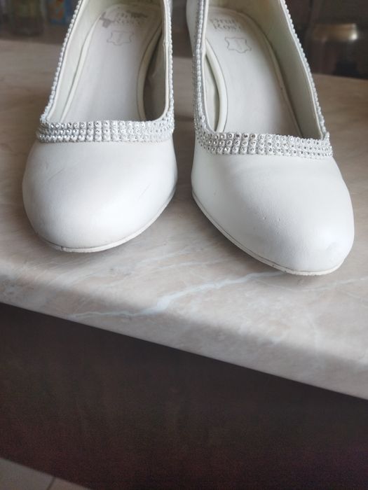 Продам свадебные туфли