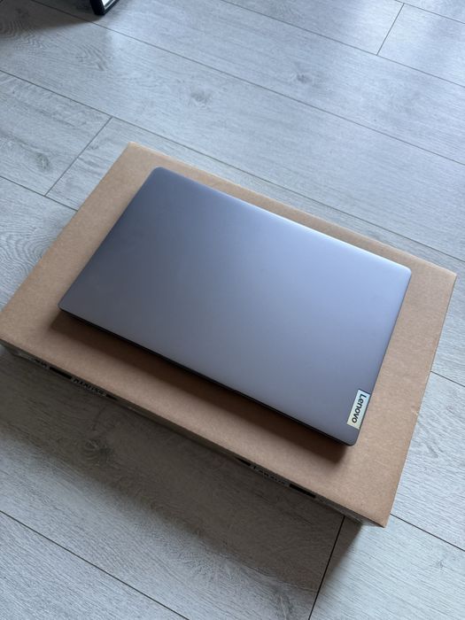 NOWY Laptop LENOVO IdeaPad Slim 3
