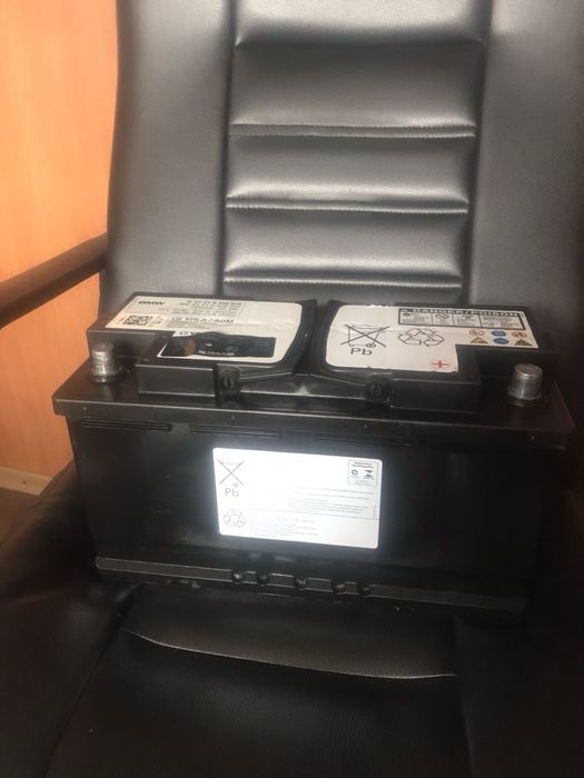 Акамулятор BMW AGM