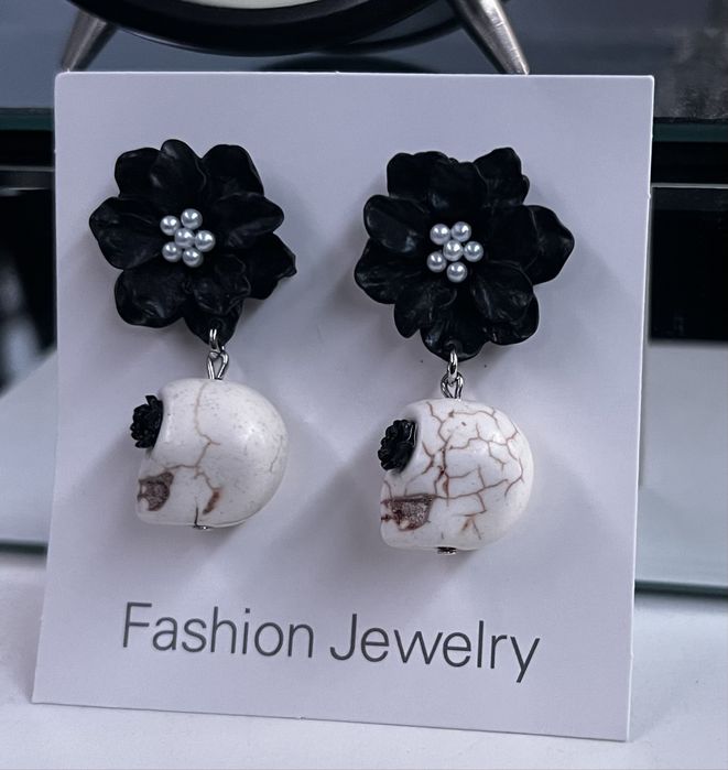 Nowy emo zestaw - rękawiczki + kolczyki