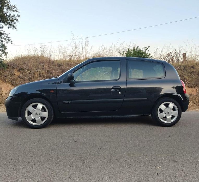 Renault Clio Comercial 1.5 dCi 1 Dono – 225.500 km – Histórico Completo (+3000€ Gasto em Oficina)