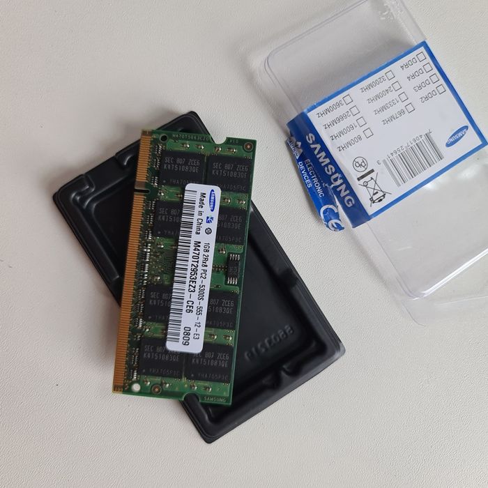 Оперативна пам'ять DDR2 Samsung 1GB