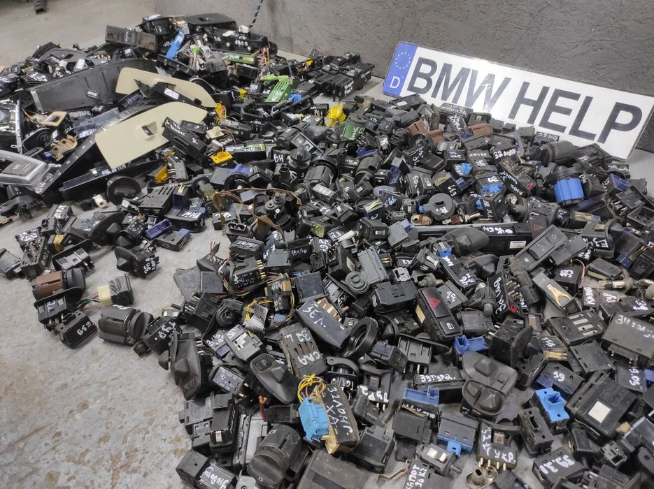 Кнопки БМВ E32 34 36 38 39 70 F10 F25 F30 F07 F48 F54 F55 F56 MKZ