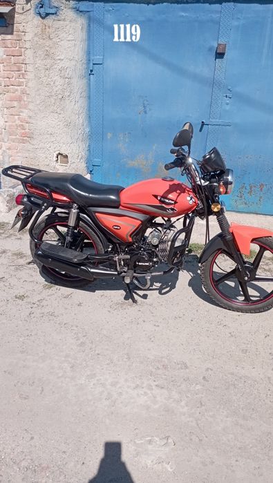 Продам мотоцикл спарк