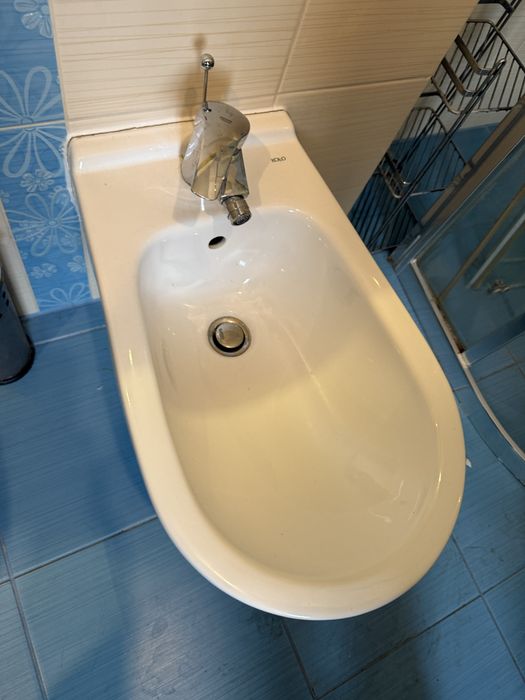 Bidet wiszacy Koło z baterią Grohe