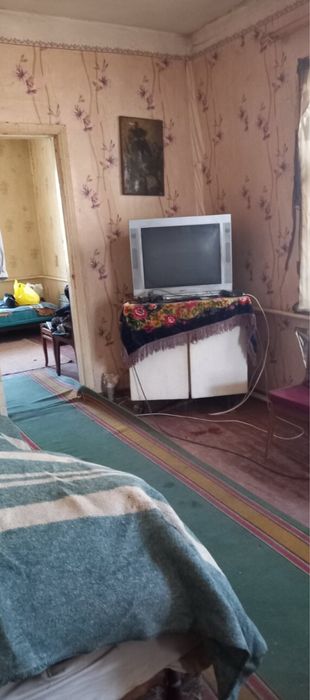 Продам півбудинку в Крюкові