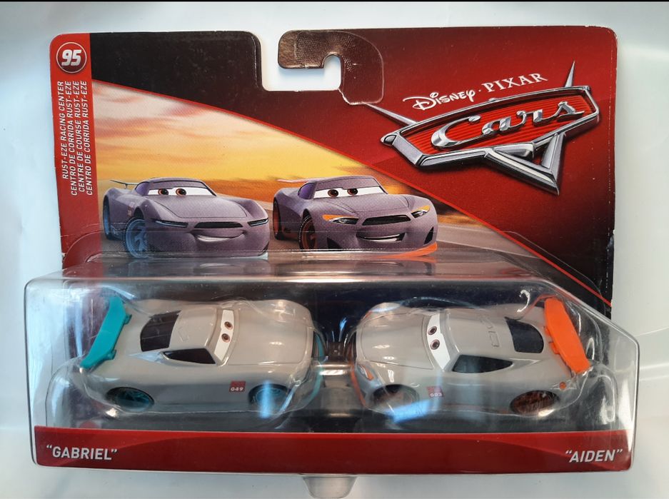 Іграшки з серіі Тачкі Маттел