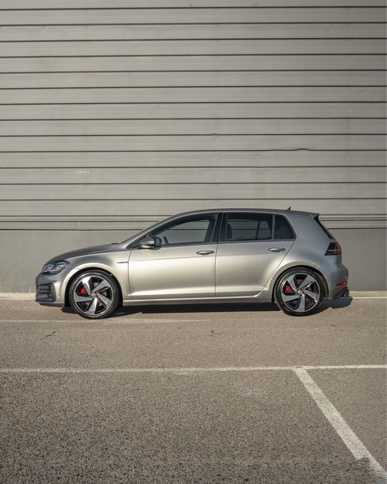 VW Golf GTI 2.0 TSi DSG - 230 Cvs- FULL Extras