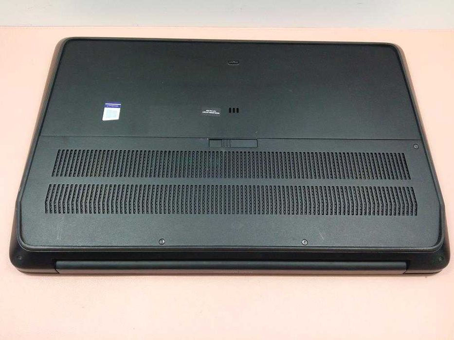 Laptop używany HP Zbook 15 G4 i7 16GB 512 SSD 15,6 FHD W11 GW FV