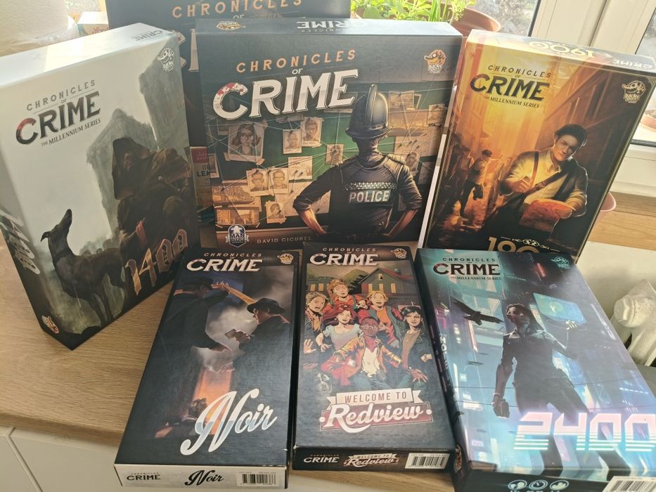 Zestaw gier Chronicles of Crime / Kroniki Zbrodni (6 pudełek) 
Zestaw